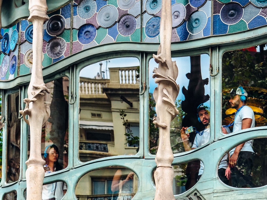 Gaudi'nin Barcelona'yı Değiştiren Dokunuşu Mimari Harikalarının Hikayesi
