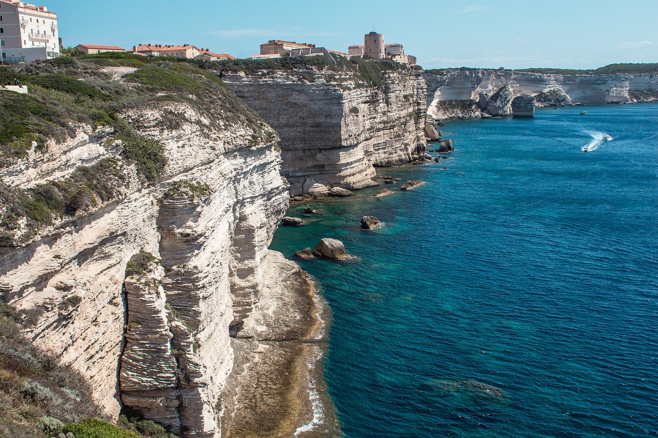 Korsika Eşsiz Güzelliklerle Dolu Bir Ada Macerası