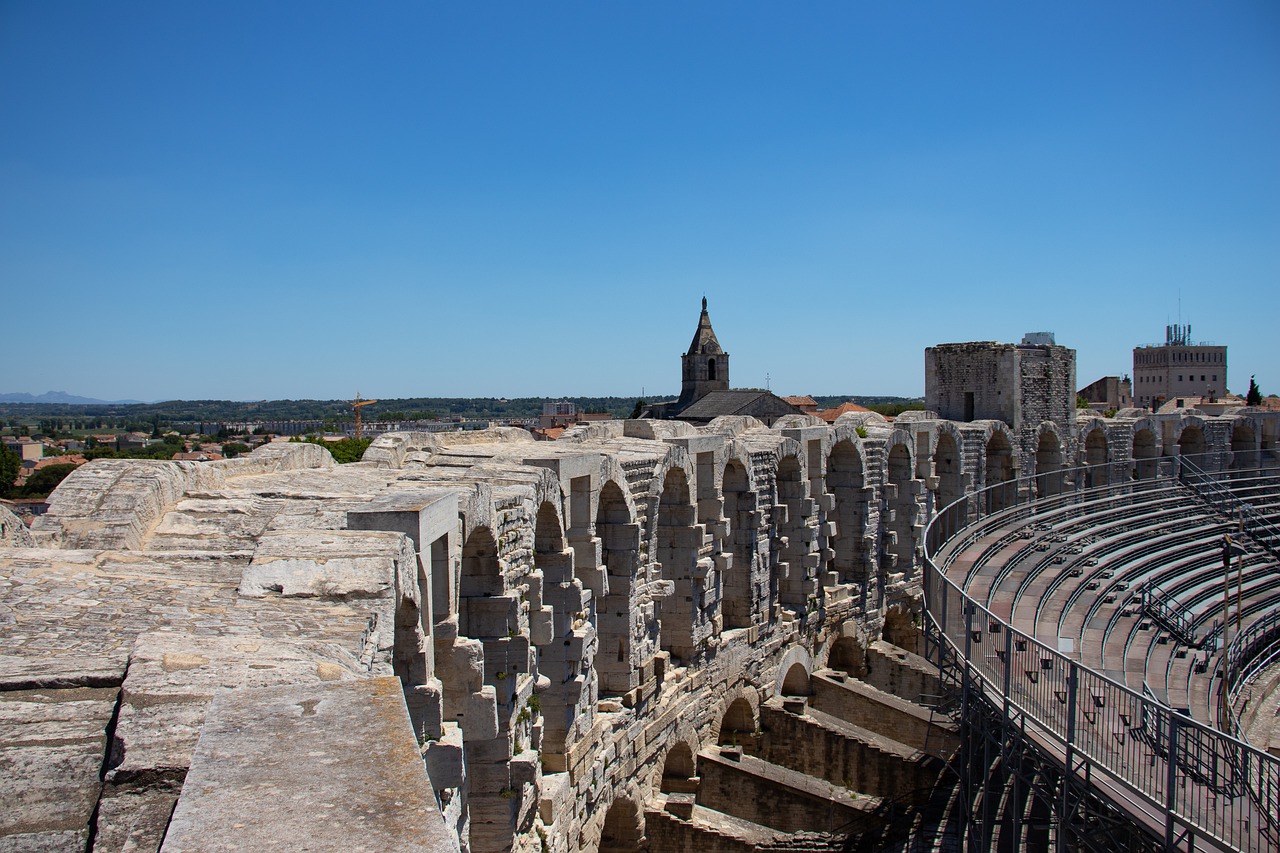 Provence'nın Antik Kalıntıları Arles ve Gladyatörlerin İzleri