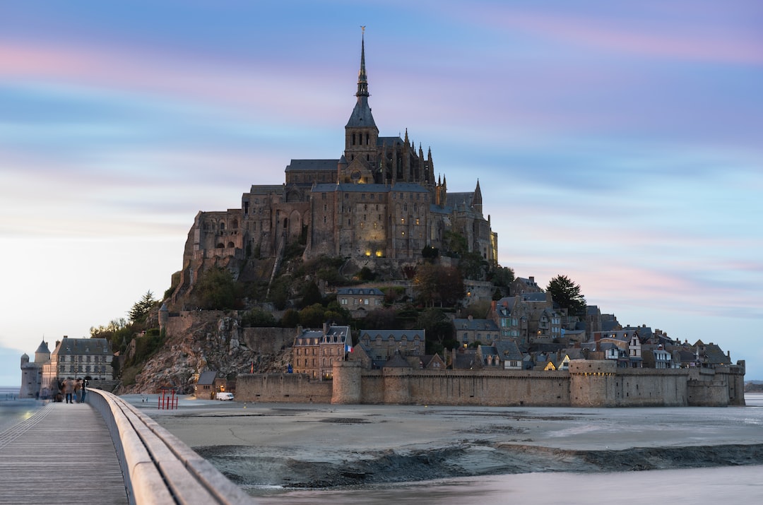 Mont Saint-Michel Tarihin İzleriyle Dolu Bir Adanın Sırları 