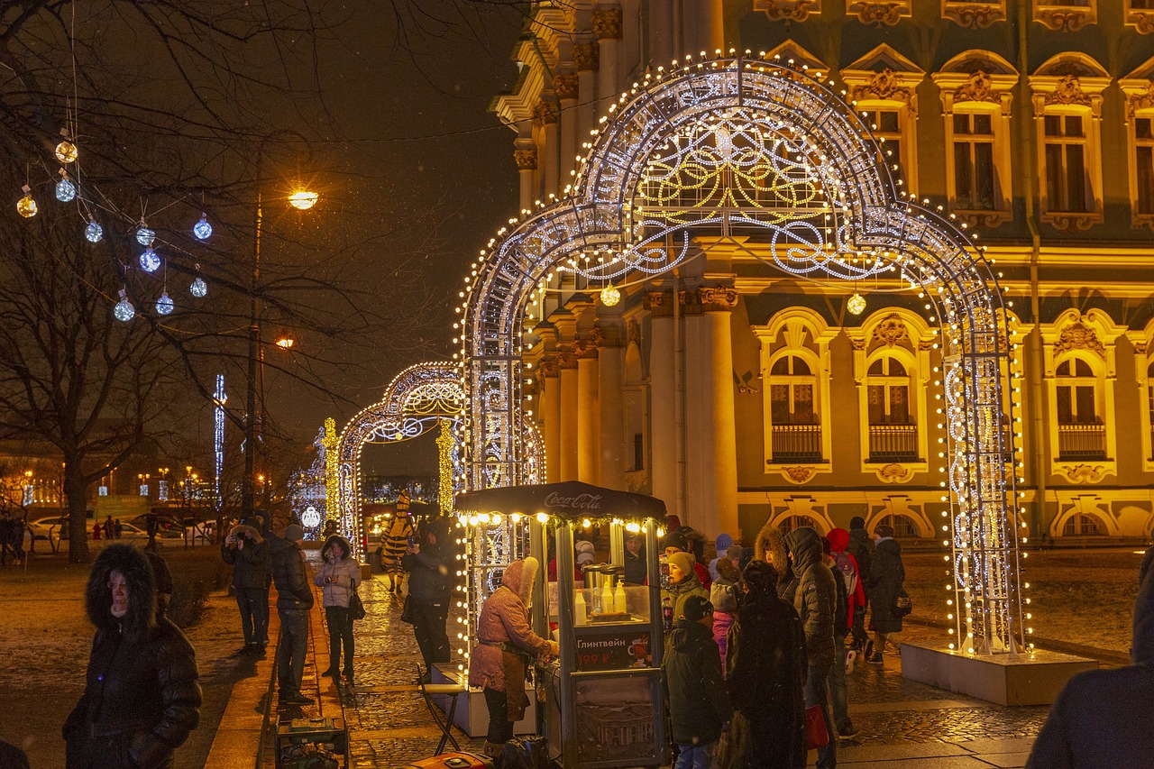 Nevsky Prospekt San Petersburg'un Eşsiz Alışveriş ve Kültür Caddesi