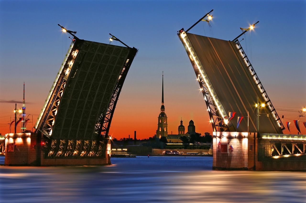 St. Petersburg Beyaz Geceler Festivali Sanatın Coşkusuna Tanıklık Edin
