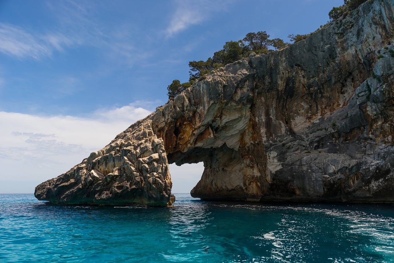 Korsika'nın Sessiz Koyları Sakinlik ve Huzur Arayanlara Özel Bir Rota
