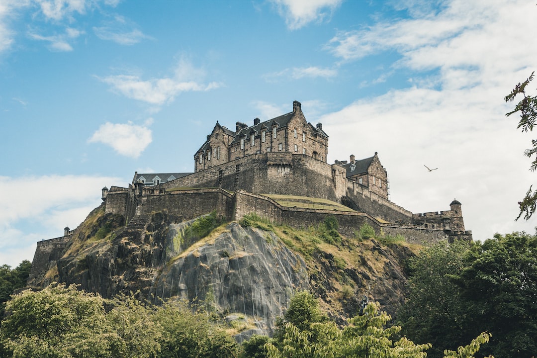 İskoçya'nın Tarihî Damıtımevleri Geçmişten Günümüze Bir Lezzet Mirası