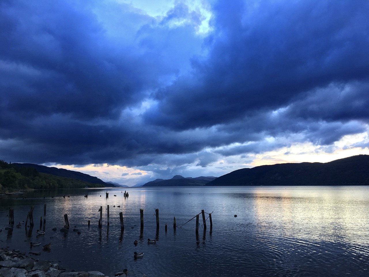 Loch Ness ve Kraliyet Ailesi Bağlantısı İlginç Bir Tarih