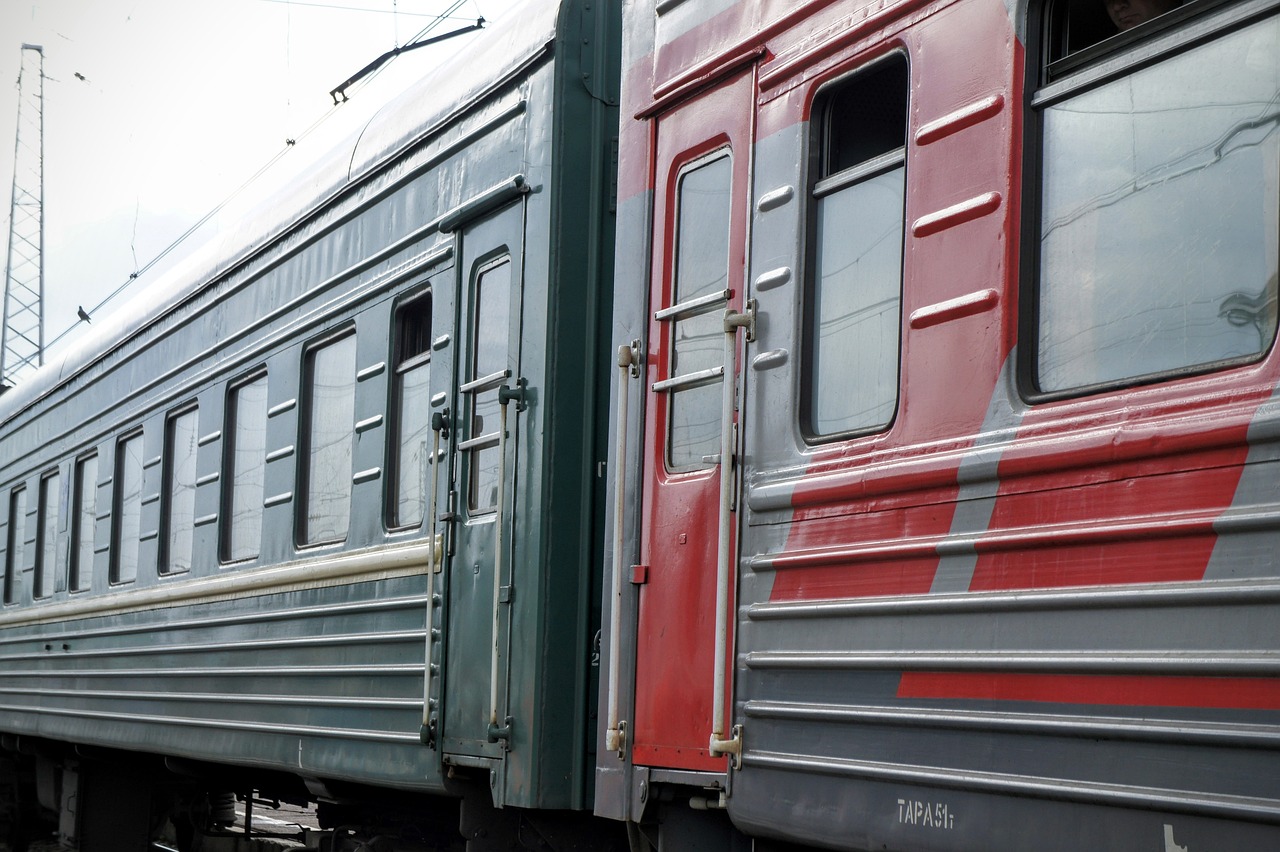 Sibirya'nın Derinliklerine Yolculuk Trans-Sibirya Demiryolu Macerası