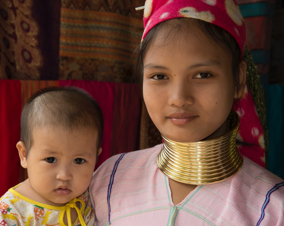Karen Kabilesi Tayland'ın Doğal ve Kültürel Zenginlikleri