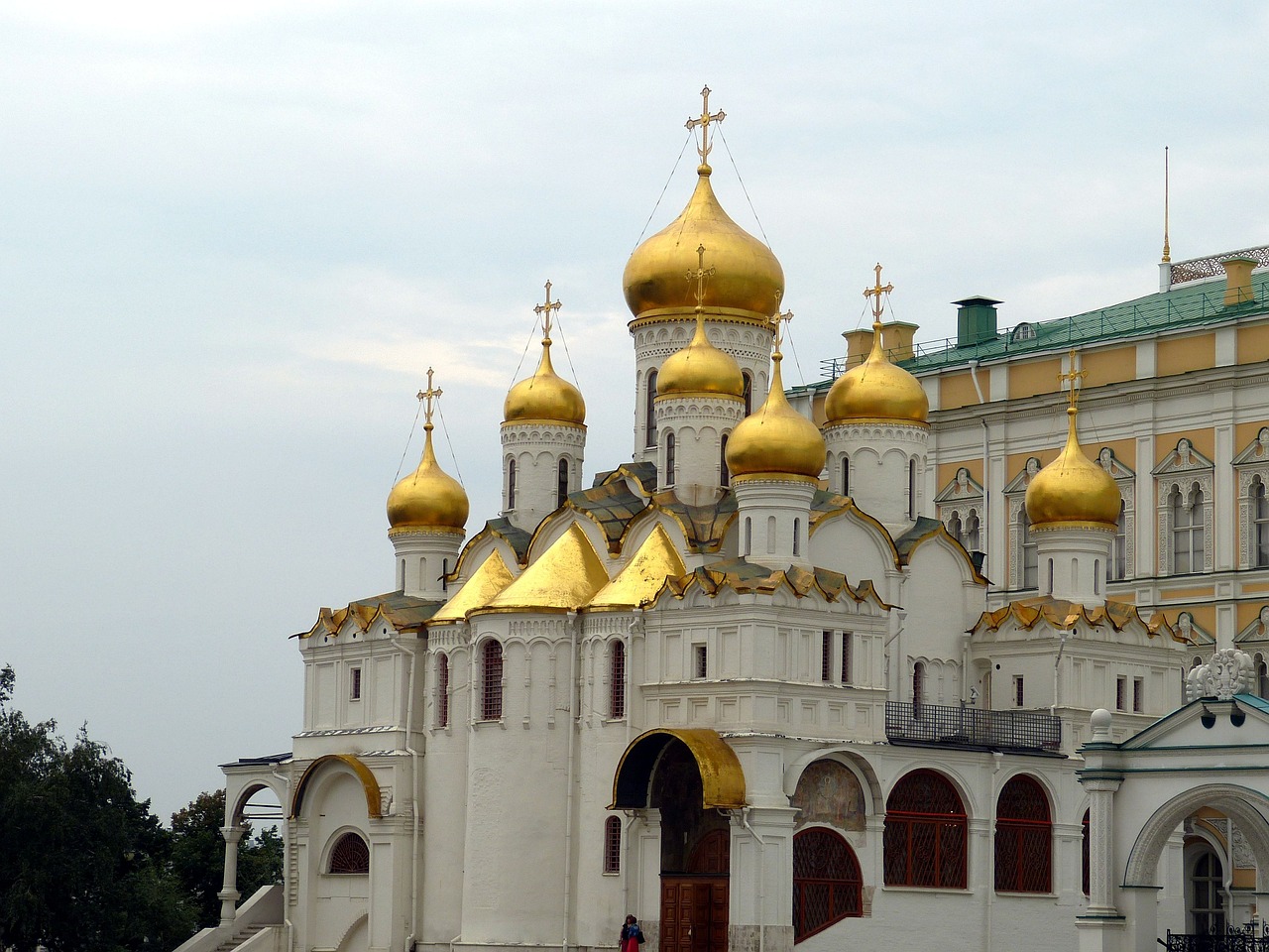 Moskova'nın Gizemli Kaleleri Kremlin Sarayı ve Tarihî Zenginlikler