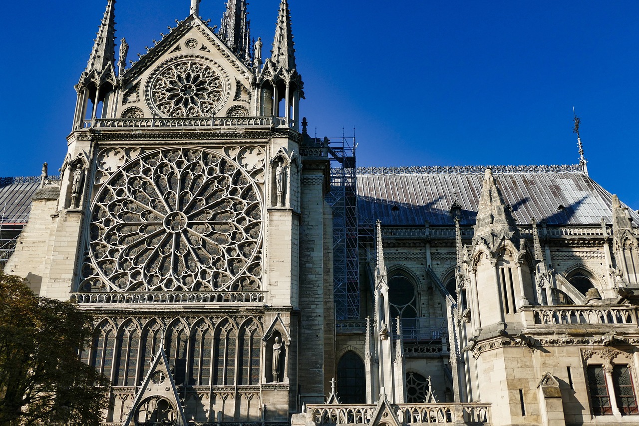 Tarihin Anıtları Fransa'nın Eşsiz Katedralleri ve Bazilikaları Hakkında İlginç Bilgiler